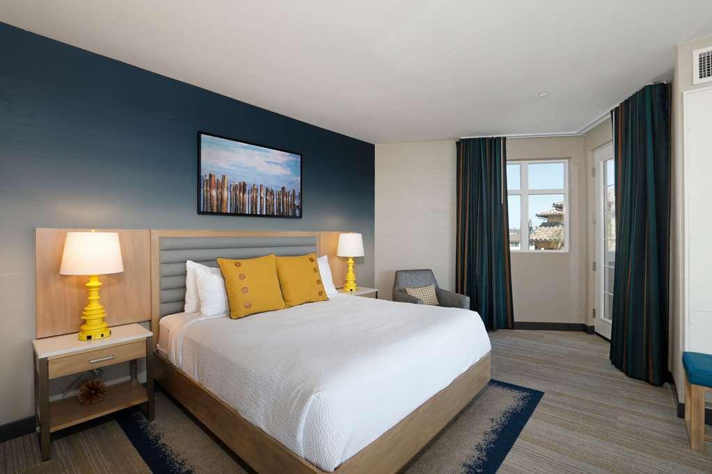 Inn At The Pier Pismo Beach, Curio Collection By Hilton Værelse billede